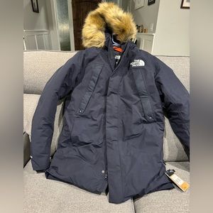 North face men’s outerboroughs Jacket. Medium. Navy